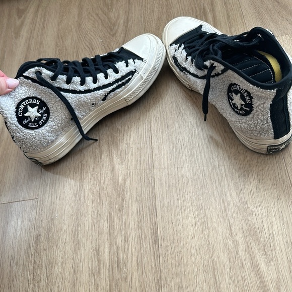 Sherpa Hi-Top Converse - Picture 3 of 6